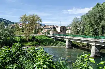 Puente de acceso directo de El Pont a Puebla de Segur.