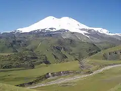 17. Monte Elbrus es el pico más alto de Europa.