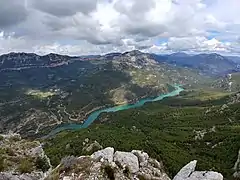 Embalse de Anchuricas, que represa el río Segura.