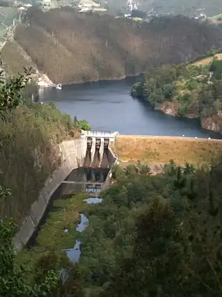 Embalse de Arbón.