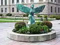 Escultura a la Libertad en la plaza de la Libertad