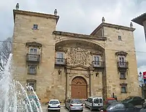 Palacio de Chiloeches, Espinosa de los Monteros.