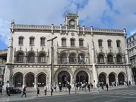 La neomanuelina estación de tren de Rossio (1886-1890), en Lisboa