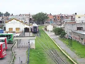 La estación Puente Alsina (hoy sin servicio), vista desde el puente.