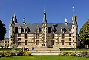 Palacio ducal de Nevers