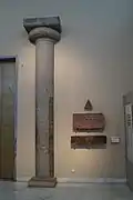 Reconstrucción de un capitel en el Museo Arqueológico Nacional de Atenas