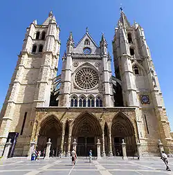 Fachada de la catedral de León