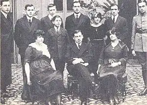 Familia Alessandri en 1920, de donde surgen dos Presidentes de Chile con ascendencia italiana: Arturo Alessandri y Jorge Alessandri.