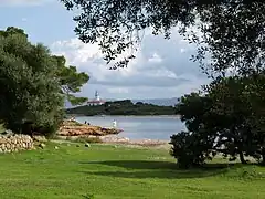 Faro de la isla de Alcanada.