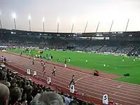 Atletismo en el estadio.