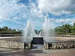 Vista  lejana de la Estatua de la Paz