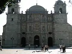 Fachada de la Catedral de Oaxaca.