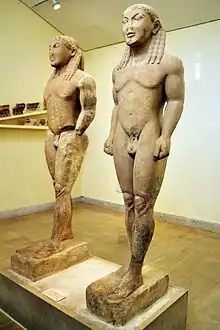 Cleobis y Bitón, procedentes de santuario de Apolo en Delfos.