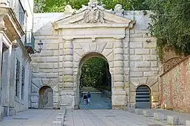 Puerta de las Granadas