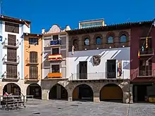 Ayuntamiento y plaza mayor