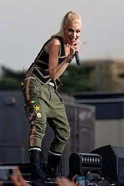 Gwen Stefani (7, 9, 12, 17, 19, 22, 24-)