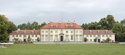 El Hannover herrenhausen busch museum.