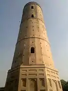 Detalle del revestimiento exterior del minarete