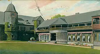 Horseshoe Courtyard, Newport Casino, Newport, Rhode Island (1879), McKim, Mead & White, arquitectos. Circa-1900 po