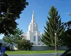 Templo de Idaho Falls, EE.UU., uno de los pocos edificio religiosos con diseños Art déco