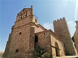 Iglesia de la Asunción y torreón.