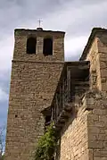 Torre y balconada de la Iglesia.