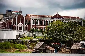 La Capilla de la Consolación y seminario San Agustín visto desde la bahía.