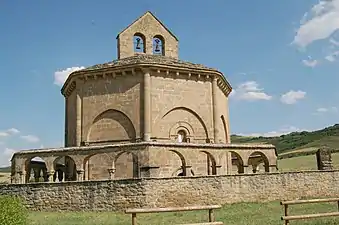 Santa María de Eunate (desde el oeste)