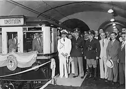 Las autoridades de facto inauguran el apeadero provisorio en 1944.