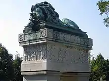 León sobre la tumba del general von Scharnhorst, cementerio de los Inválidos (Invalidenfriedhof)