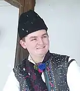 Su Excelencia  Ionuț Silaghi de Oaș , en traje nacional de Oaș Tierra