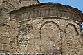 Baquetones, arcos ciegos y lesenas del ábside