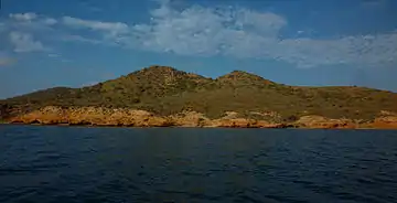 Isla del Barón en el centro del Mar Menor..