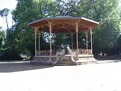 Templete en el jardín botánico.