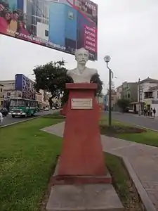 Busto en Lima (Perú).