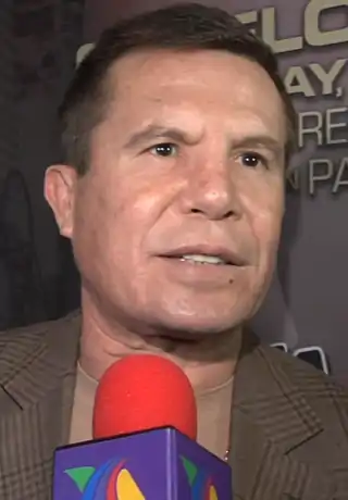 Julio César Chávez, cinco veces campeón mundial de boxeo en peso ligero, superligero y superpluma.