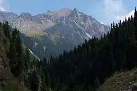 Las montañas Tian Shan, el punto más elevado del país.