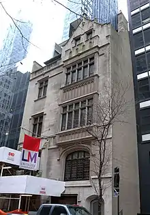 Facade of the house after it was redesigned for LIM College