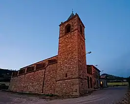 Iglesia parroquial y casa consistorial