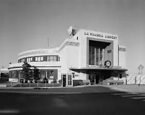 La Terminal Aérea Marina del Aeropuerto LaGuardia (1937).