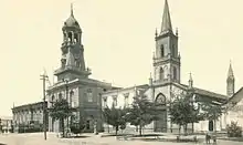 Teatro Nacional y torre del cuartel de Bomberos (c. 1900).