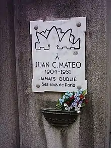 Lápida de Juan Cruz Mateo en el Cementerio de la Plata, Argentina.