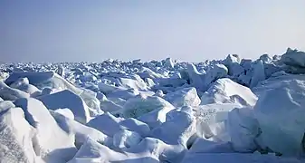 Mar de Láptev. Bancos de hielo árticos.
