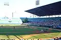 Estadio Latinoamericano durante un juego diurno entre el equipo Industriales y el desaparecido equipo de La Habana.