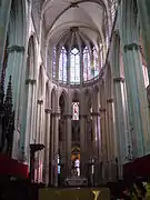 Bóvedas de estilo gótico angevino de la catedral de Saint Julien de Le Mans.
