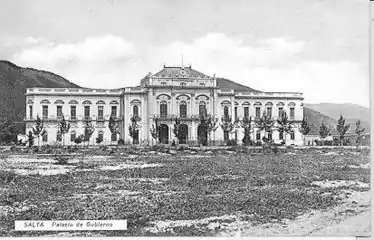 Una de las primeras fotografías del edificio de las que se tiene constancia.