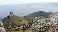 Vista de Cabeza de León y de Ciudad del Cabo desde la Montaña de la Mesa.