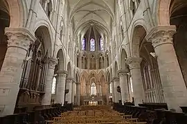 Catedral de Lisieux (ca. 1223).