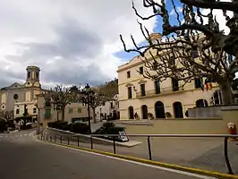 Iglesia y Ayuntamiento