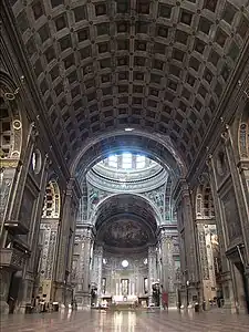 Interior de Sant'Andrea